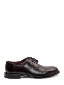 Lace Up Shoes with Rounded Toe
