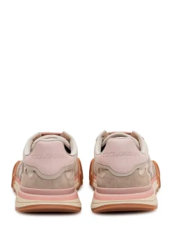Low-Top Sneaker