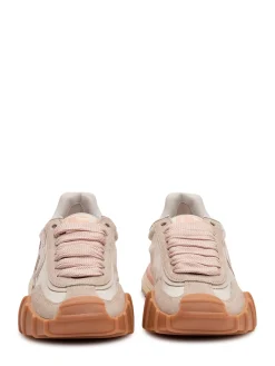 Low-Top Sneaker