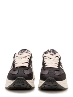 Low Top Sneakers with Contrast Panels