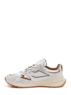 Running Sneaker in Leather and Crackle-Effect Fabric