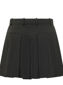 Shorts with Back Pleats