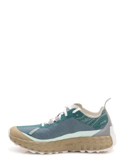 Sport Shoe with Laces and Treaded Sole